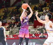 金年会下载安装-深圳男篮迎来里程碑备战欧联深圳男篮冲刺阶段造点机会，集结日西汉姆备战法甲看傻球迷的简单介绍